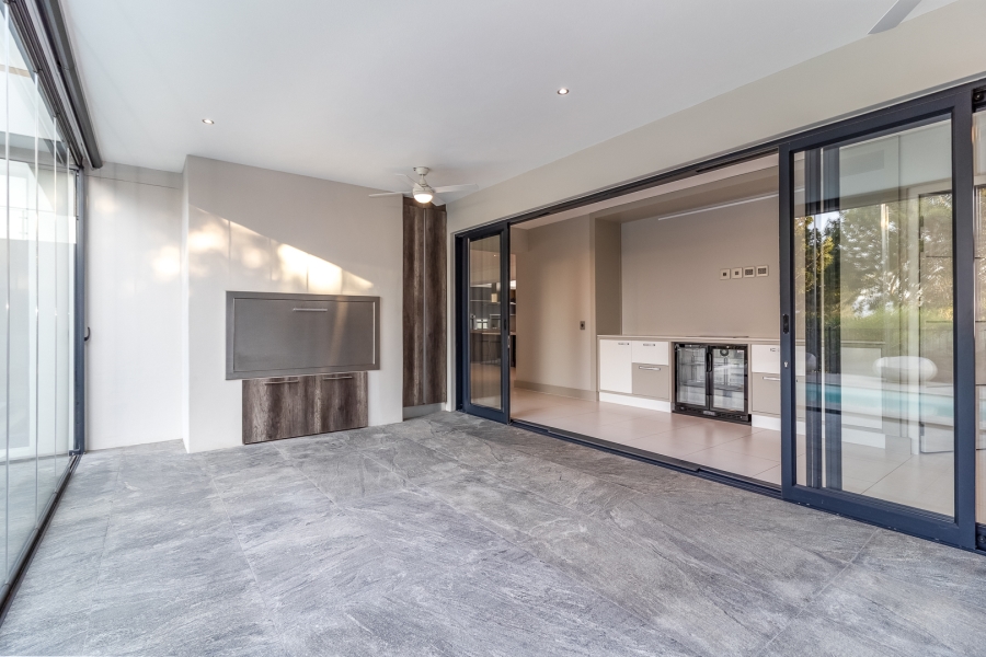 4 Bedroom Property for Sale in Pearl Valley at Val de Vie Western Cape